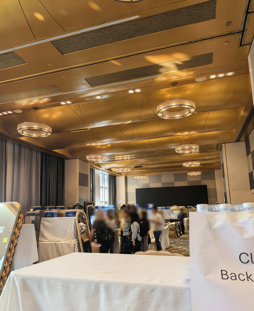 bathroom mirror supplier