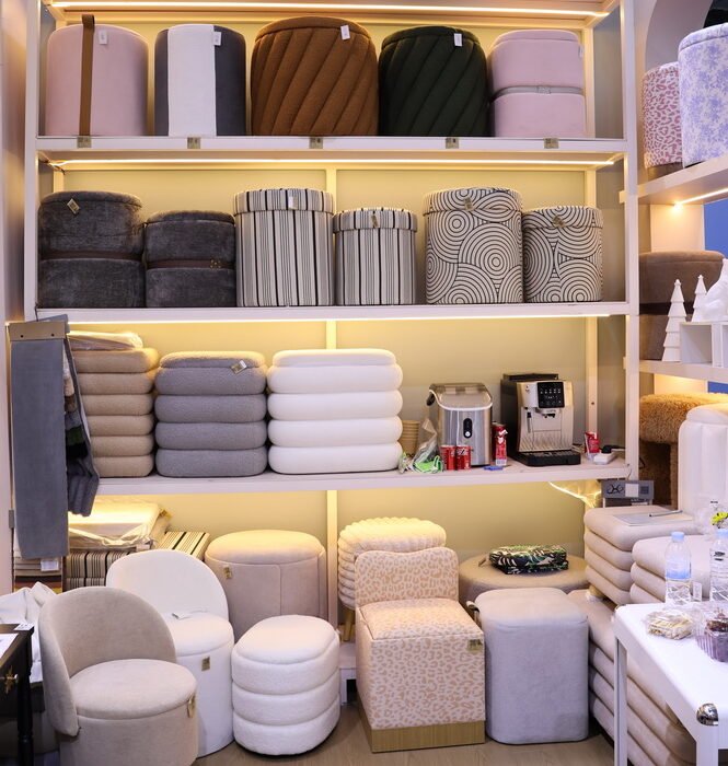 End-of-Bed Ottoman Wholesale | Retail-Ready Quality & Fast Reorders