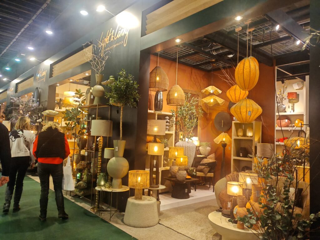 Home Decor Factory China: Toronto Shoe Storage Ottomans, Sample-to-Bulk Alignment & E-Commerce Merchandising