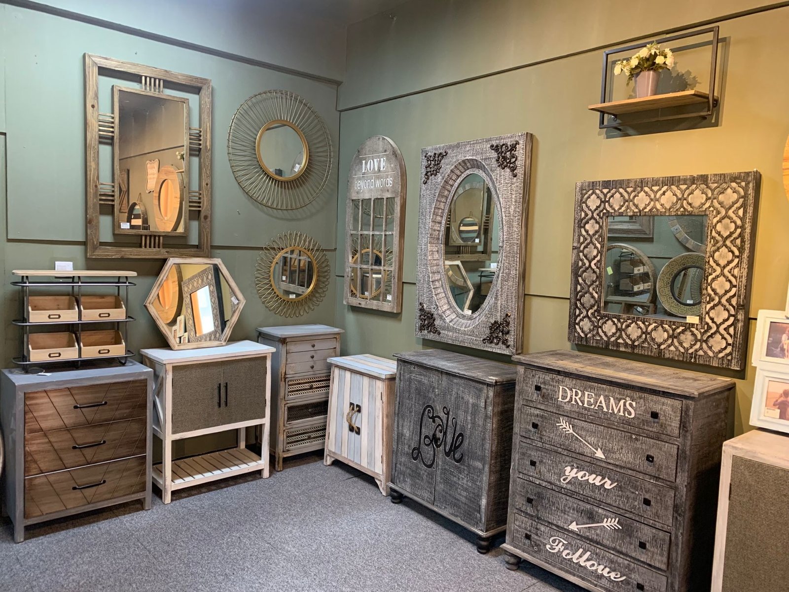 Home Decor Manufacturer China: German Buyer Guide to Wholesale Mirrors & Hotel-Ready Supply
