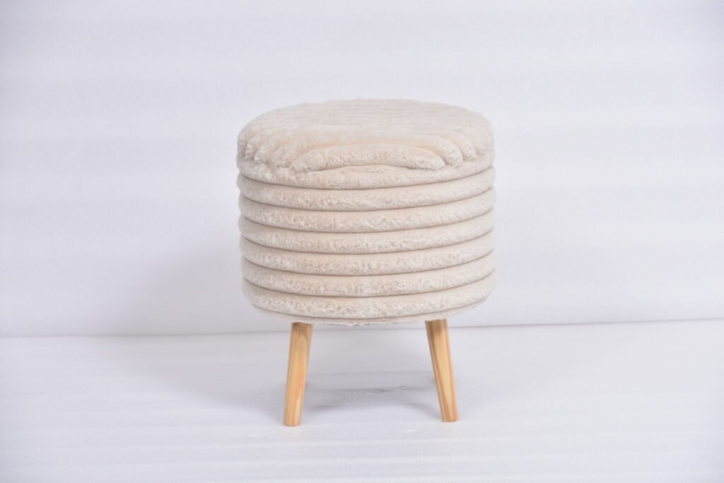 Shoe Storage Ottoman | UK Buyer Guide to Box Pleat, Plaid & Shearling Storage Ottomans