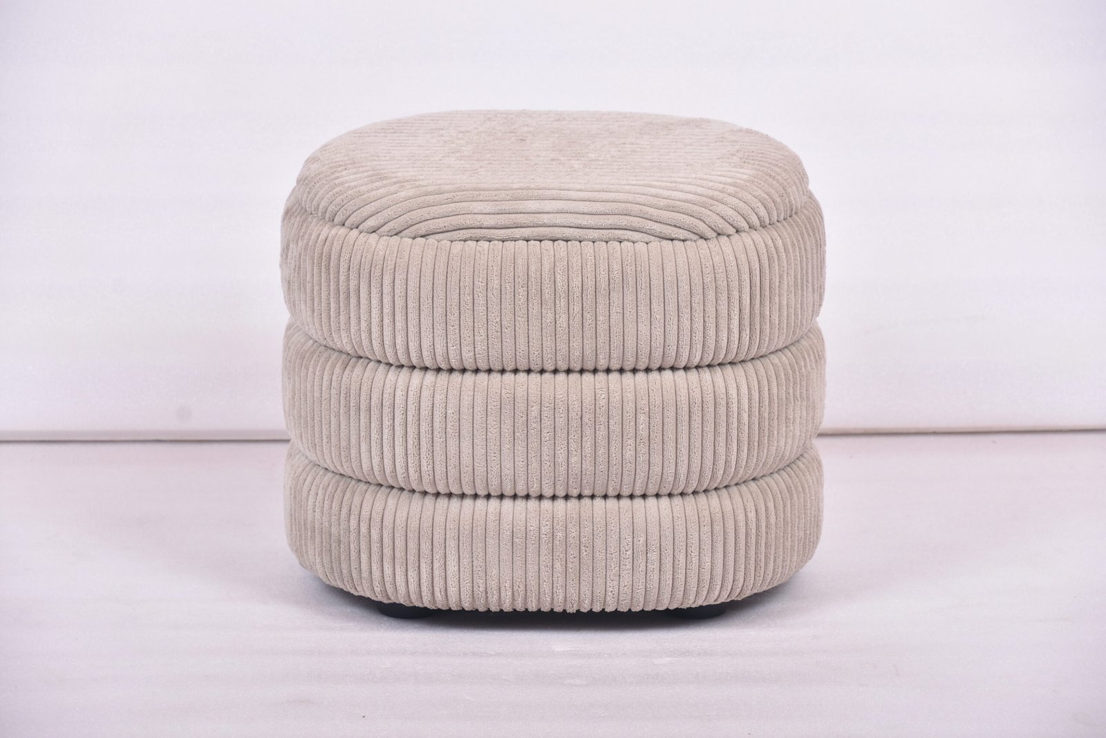 Chicago Shoe Storage Ottoman | Retail Buyer Guide for Wholesale Suppliers