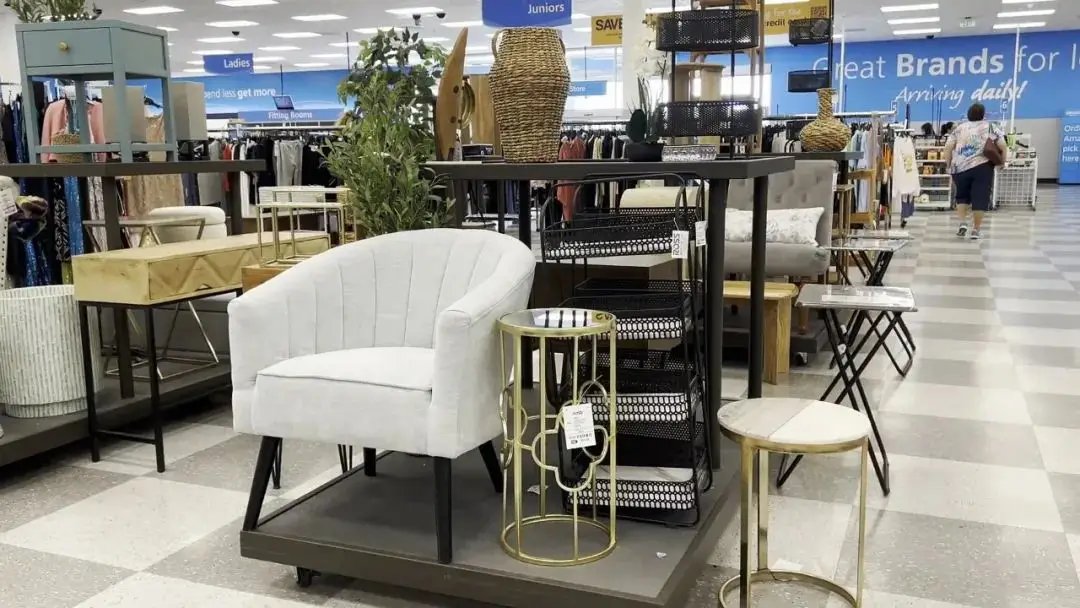 Wholesale Home Decor Supplier for Retail Buyers | Mirrors, Benches, Ottomans & Decorative Accents