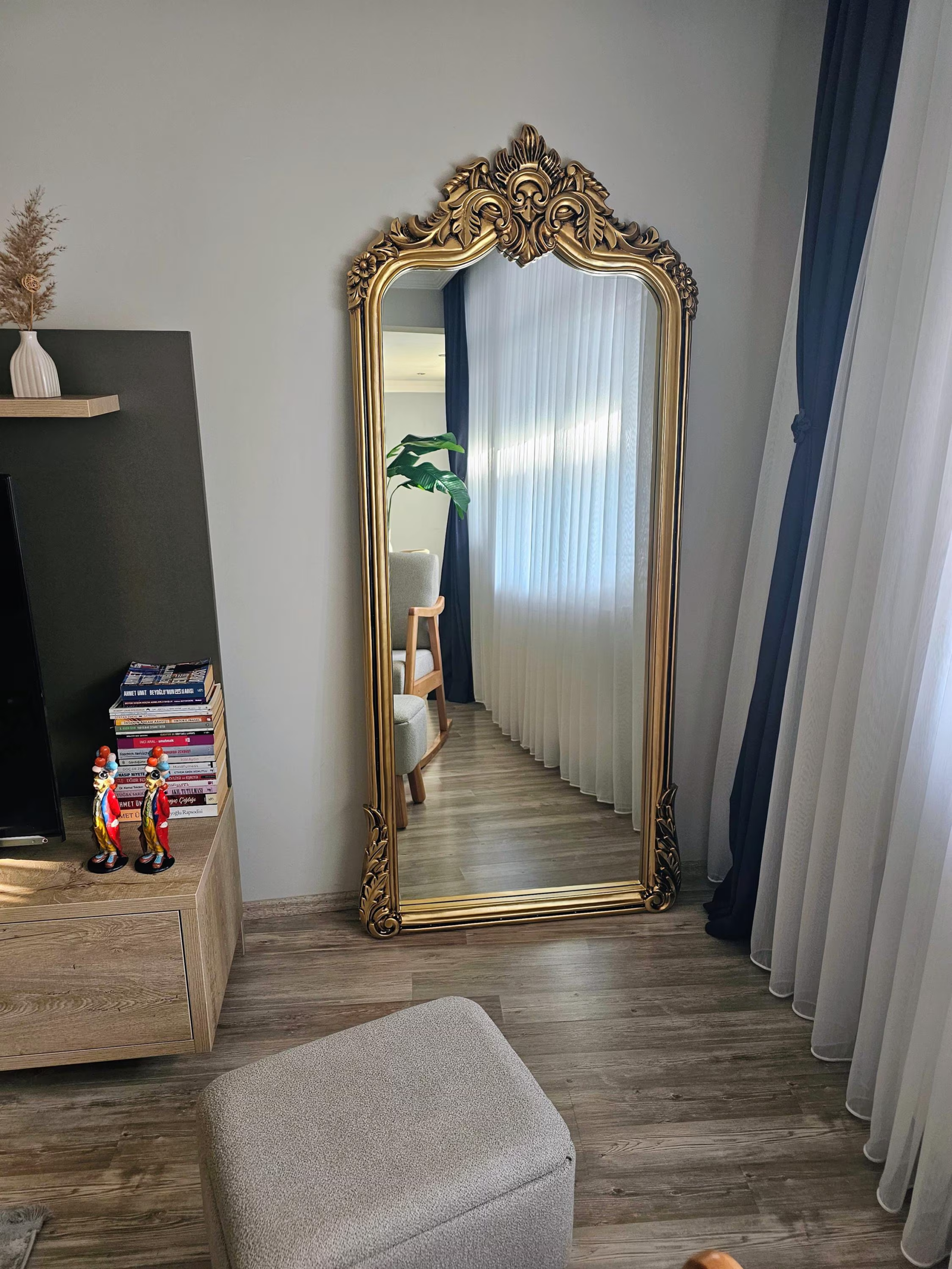 Wholesale Manufacturing Network 2026 Germany Buyer Guide for Mirrors, Ottomans & Reliable Supply