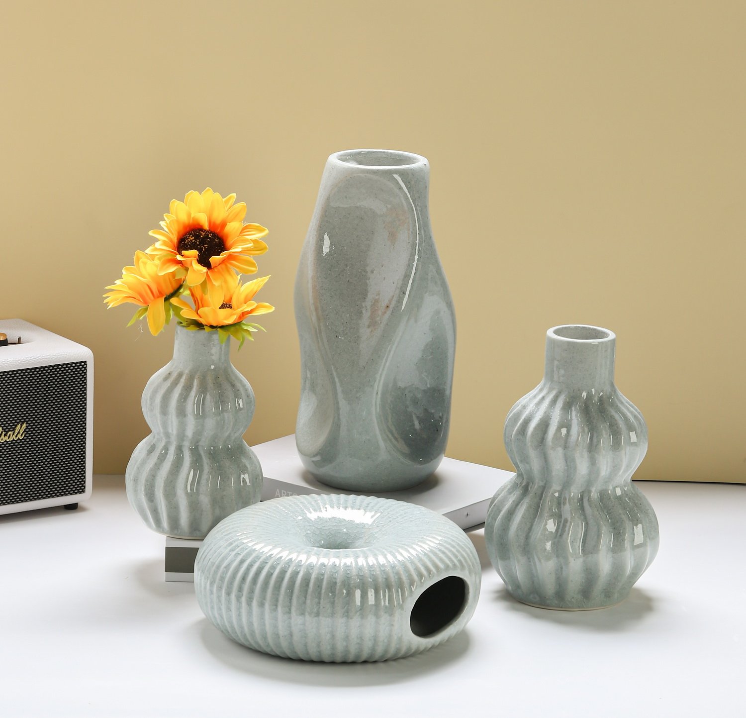 Wholesale MOQ Explained for German Lighting Buyers: Materials, Ceramic Finishes & Smarter Supplier Decisions